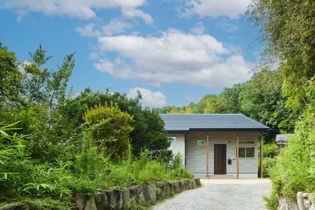 Tamada工房 【平屋風/1.5階建/家事動線/風通しのいい】人の導線と風の通りを考えたシンプルモダンな家の建築実例画像2