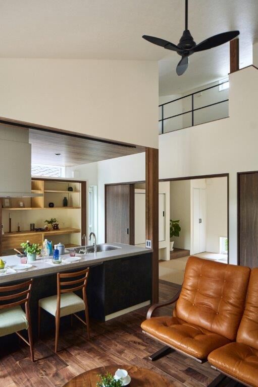 Tamada工房 【平屋風/1.5階建/家事動線/風通しのいい】人の導線と風の通りを考えたシンプルモダンな家の建築実例画像3