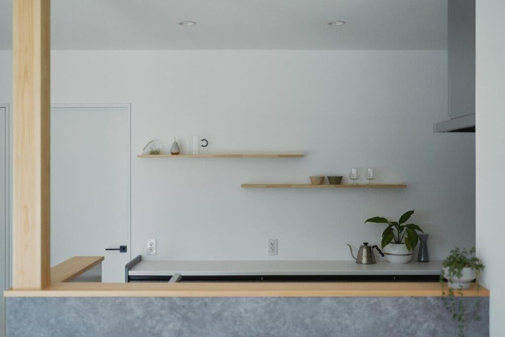 Tamada工房 【平屋/モノトーン×ナチュラル/30坪以下】ヌックがあるZEHハウスの平屋の建築実例画像7