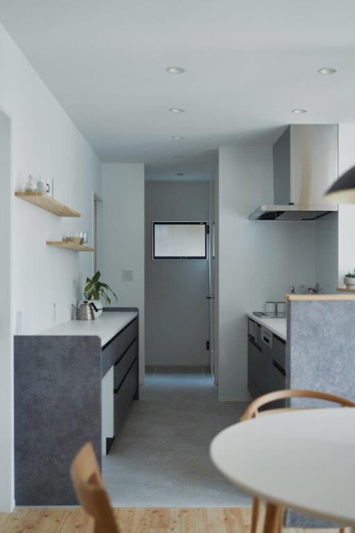 Tamada工房 【平屋/モノトーン×ナチュラル/30坪以下】ヌックがあるZEHハウスの平屋の建築実例画像8