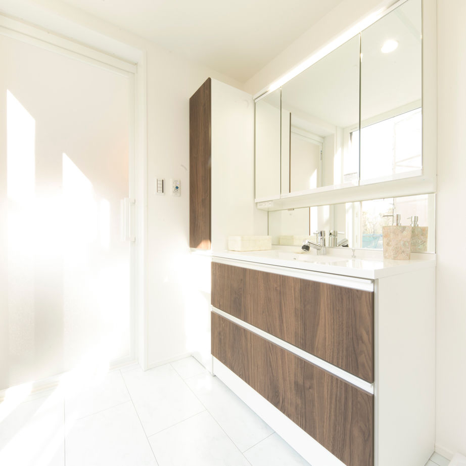 ゆめすみか（吉村一建設） 【兵庫県】ウッドデッキがふたつも！緑豊かな借景を活かした薪ストーブのある家の建築実例画像8