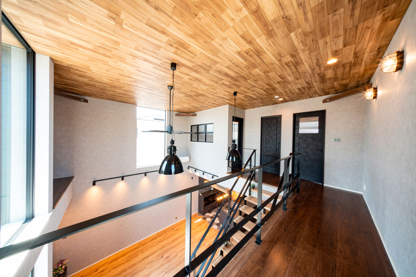 ゆめすみか（吉村一建設） 【4000万円台/兵庫県/間取り有】インダストリアルデザインと稲妻階段で男前風に、吹き抜け大空間の広がる家の建築実例画像10