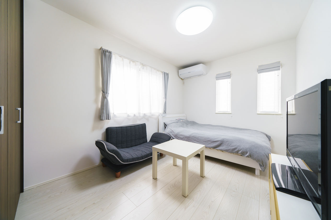 ゆめすみか（吉村一建設） 【大阪府・1500万円～1999万円】シャープなシンプルモダンの外観と北欧風の温かい住空間の建築実例画像9