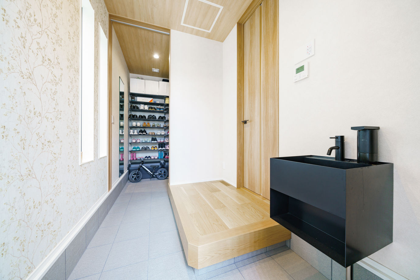 ゆめすみか（吉村一建設） 【2000万円台/大阪/東大阪市/間取り有/全館空調】横並びキッチンやランドリールームで家事シェアの快適な家の建築実例画像7