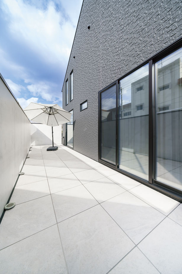 ゆめすみか（吉村一建設） 【3000万円台／大阪／豊中市／間取り有／全館空調】冬でもTシャツで心地いい！ホテルライクな家事ラクの家の建築実例画像10