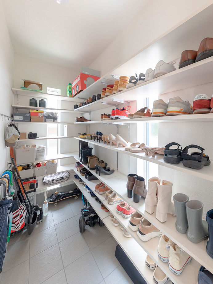 ゆめすみか（吉村一建設） 【大阪/ダブル断熱】勾配天井で広がりを生み出した、家族がのびのびと過ごせる平屋の建築実例画像9