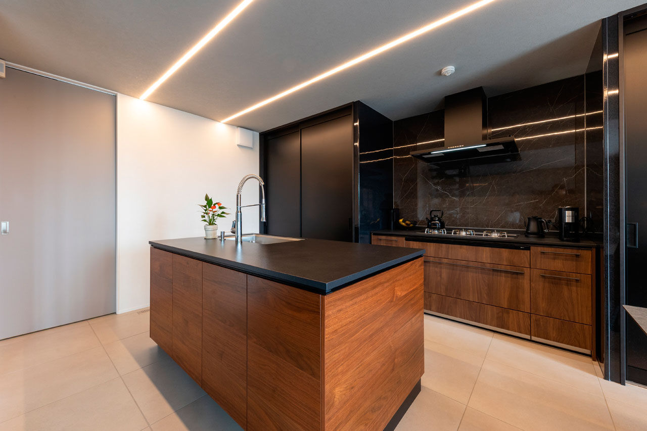 ゆめすみか（吉村一建設） 【4000万円～/大阪/豊中/間取り図有/全館空調】大開口を設けた、年中心地いいホテルライクなくつろぎの邸宅の建築実例画像5