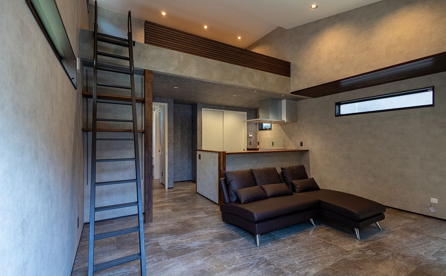 本間工務店 【松戸市/1000万円台/狭小地/2階リビング】敷地を無駄なく活用したビルトインガレージのある住まいの建築実例画像3