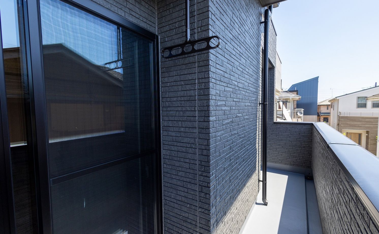 本間工務店 【松戸市/1000万円台/狭小地/2階リビング】敷地を無駄なく活用したビルトインガレージのある住まいの建築実例画像15