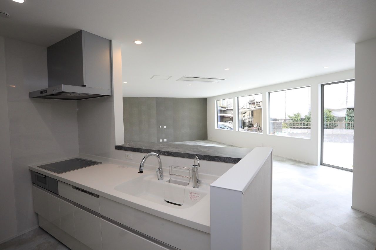 本間工務店 【船橋市/2000万円台/間取り有】家族6人が快適に暮らせる工夫が詰まったシンプルでホテルライクな住まいの建築実例画像3