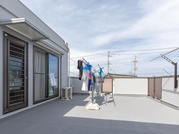 百年住宅 【静岡市｜鉄筋コンクリート造】子育てしやすい家事ラク動線が魅力。家族の笑顔を守る安心の家の建築実例画像8