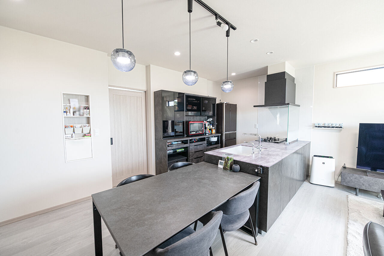 百年住宅 【静岡市｜鉄筋コンクリート造】海の眺望を重視！安全性も将来性も考慮した、海岸線に建つ2階リビングの家の建築実例画像2