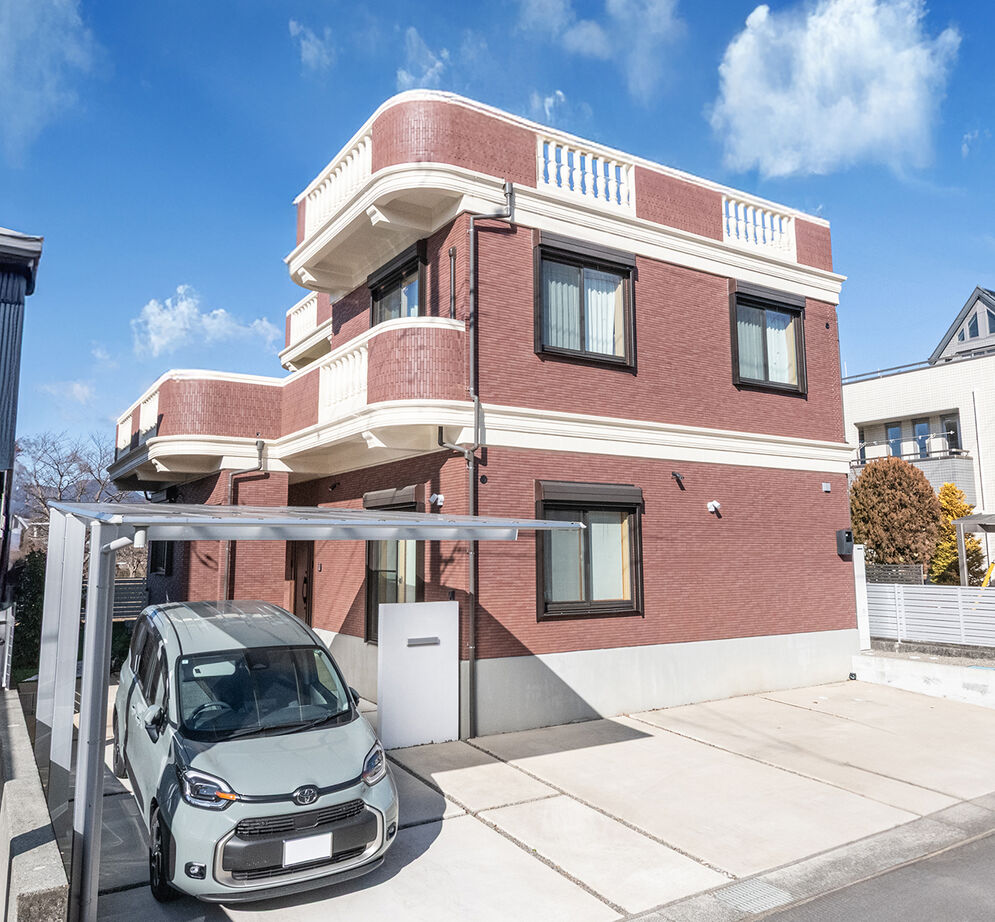 百年住宅 【御殿場市｜鉄筋コンクリート造】堅牢さと安心感、未来を見据えた選択で実現した、美しい赤レンガの家の建築実例画像2