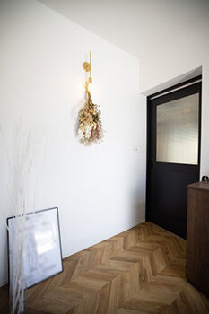 百年住宅 【裾野市｜鉄筋コンクリート造】安心感とデザイン性を追求した、木目×ダークグレーのシンプルモダンな家の建築実例画像8