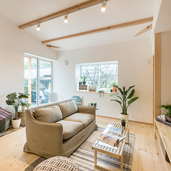 オーパス スタイル 【1000万円台/平屋/20坪台】コンパクトなのに開放感のある間取りの素材感にもこだわった「おしゃれな平屋」の建築実例画像4