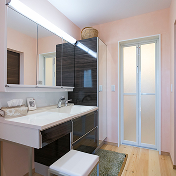 オーパス スタイル 【1000万円台/平屋/20坪台】コンパクトなのに開放感のある間取りの素材感にもこだわった「おしゃれな平屋」の建築実例画像9