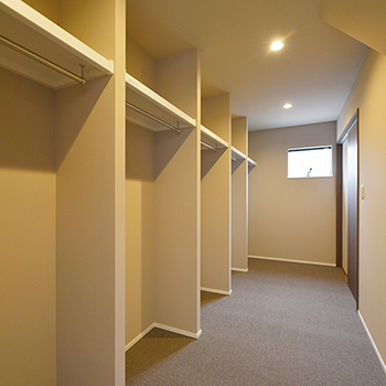 オーパス スタイル 【岐阜/2000万円台/30坪台】大きな吹抜けやウッドデッキが開放感たっぷり。オーダー家具で空間に統一感もの建築実例画像9