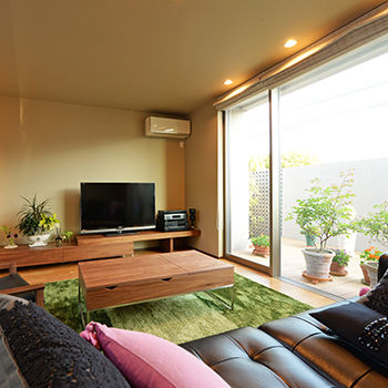 オーパス スタイル 【岐阜/中庭/リゾート風/モダンスタイル/二世帯住宅/50坪台】プライバシーに配慮した間取りのマイホームの建築実例画像4