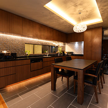 オーパス スタイル 【岐阜/中庭/リゾート風/モダンスタイル/二世帯住宅/50坪台】プライバシーに配慮した間取りのマイホームの建築実例画像6