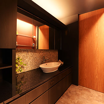 オーパス スタイル 【岐阜/中庭/リゾート風/モダンスタイル/二世帯住宅/50坪台】プライバシーに配慮した間取りのマイホームの建築実例画像9