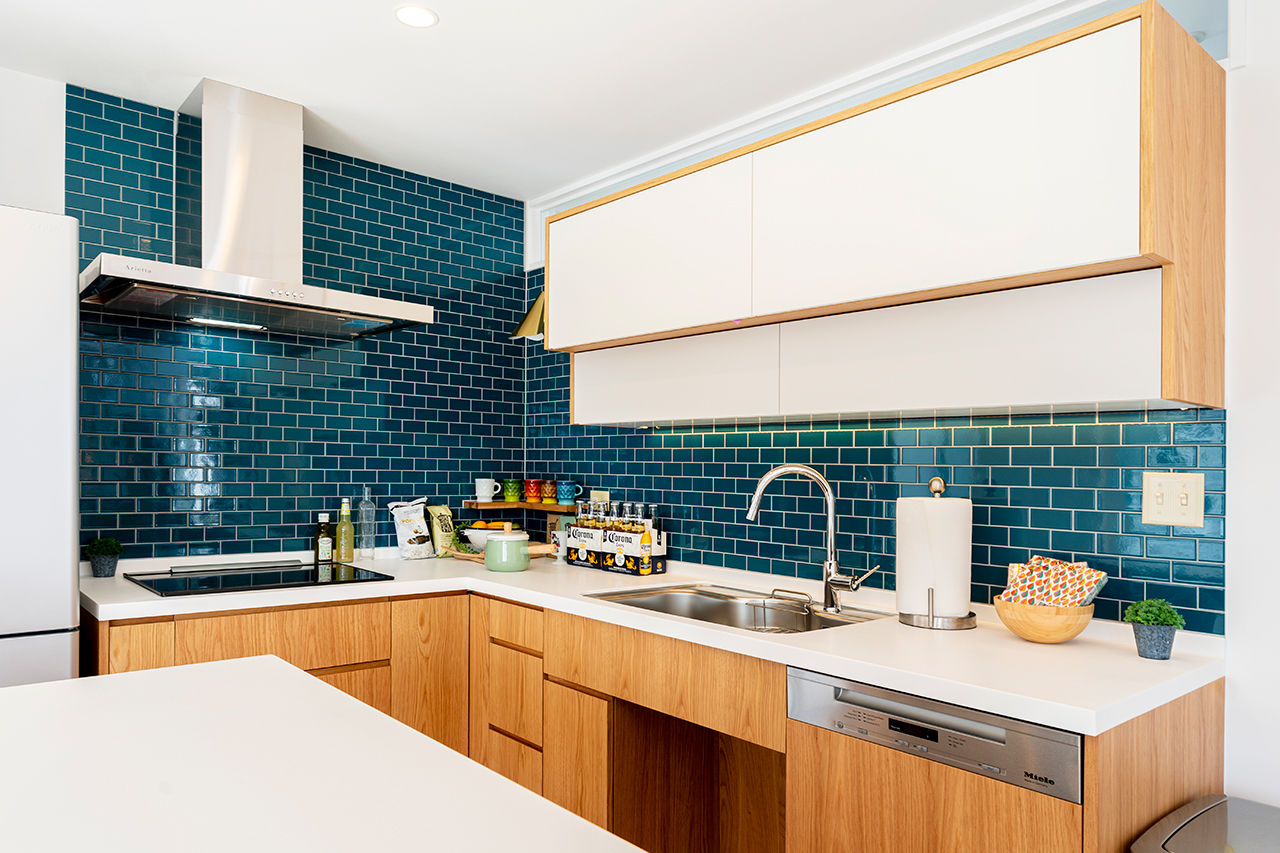 オーパス スタイル 【ガレージ＆カバードポーチのある家/30坪台】ヴィンテージ家具が映えるカリフォルニアスタイルの家の建築実例画像6