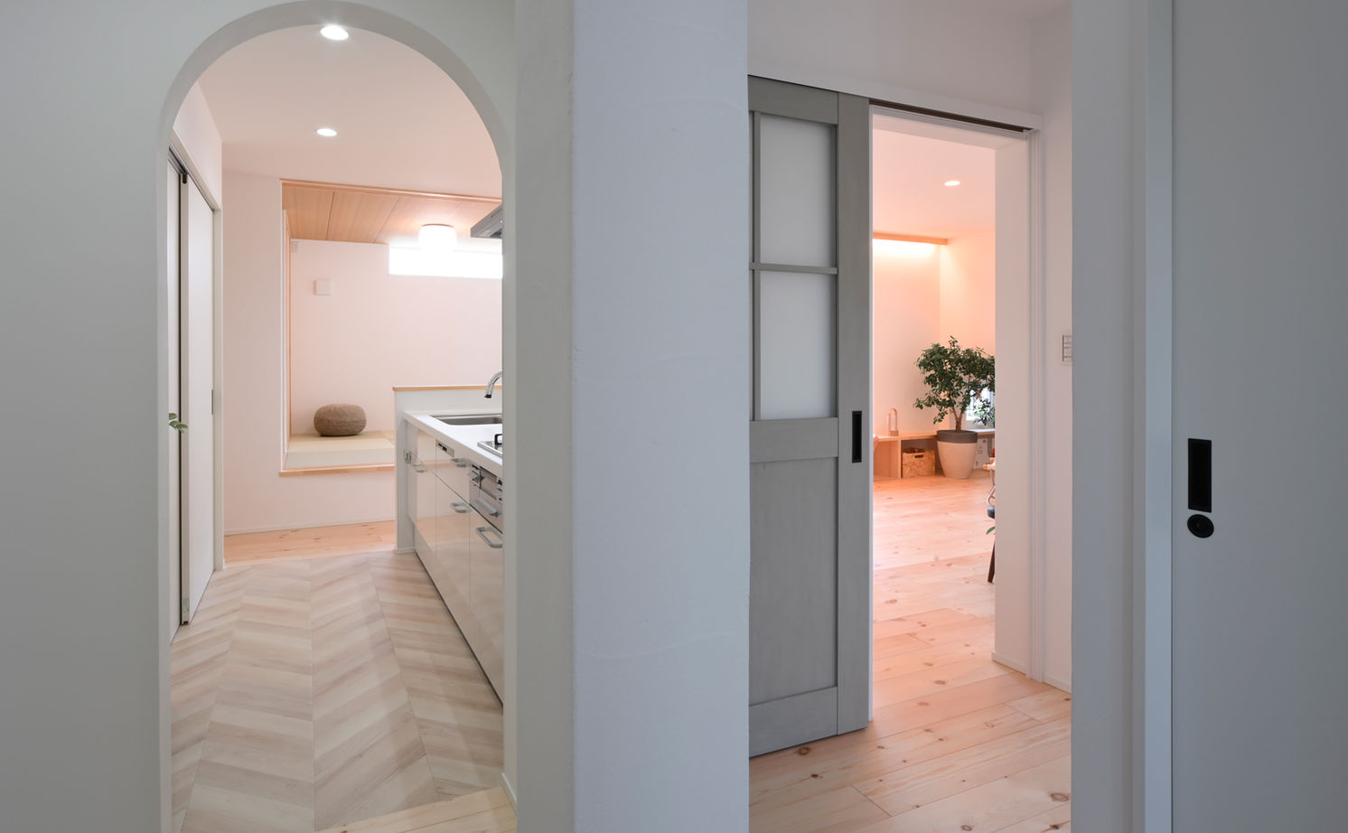 オーパス スタイル 【2000万円台/3LDK/30坪台】LDKとつながるウッドデッキやキッズスペースが楽しい、家族が集う住まいの建築実例画像16