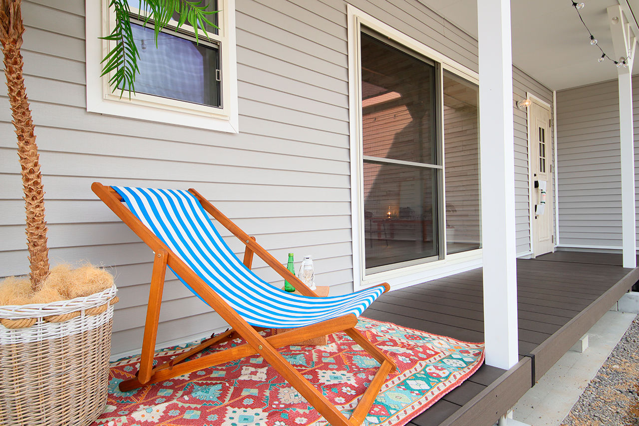 オーパス スタイル 【平屋/ビルトインガレージ/3LDK/30坪台】平屋でも開放的なリビングを実現！カリフォルニアスタイルの家 の建築実例画像4