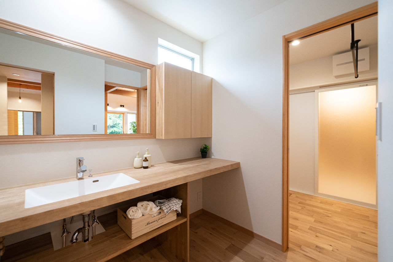 オーパス スタイル 【2000万円台/平屋風】木に囲まれた室内に薪ストーブ。アウトドア好きのための山小屋スタイルの家の建築実例画像9