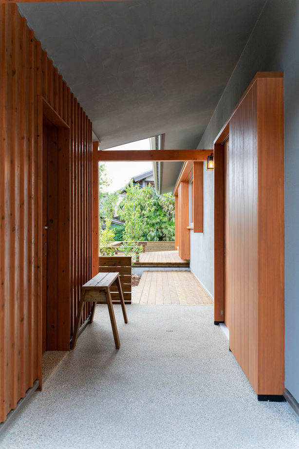 オーパス スタイル 【平屋/理想の間取り/2000万円台】外観も室内も木の素材感あふれるデザイン！高断熱を活かした開放的な平屋の建築実例画像9