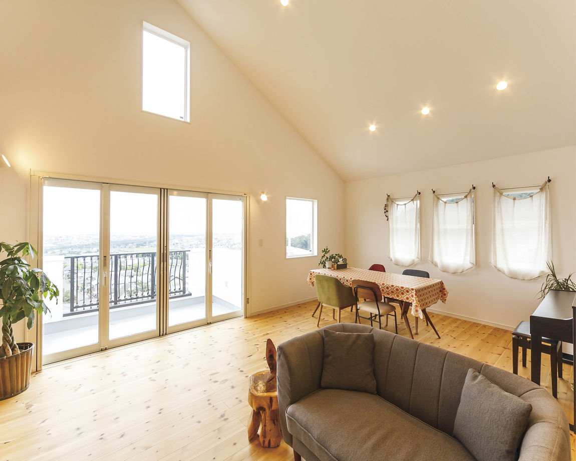 アイムの家　宮城 【本体1960万円・間取有】大きな窓から眺望を楽しむ　北フランスをイメージした家の建築実例画像3