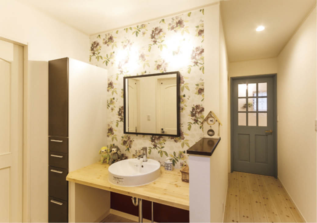 アイムの家　宮城 【本体1960万円・間取有】大きな窓から眺望を楽しむ　北フランスをイメージした家の建築実例画像5