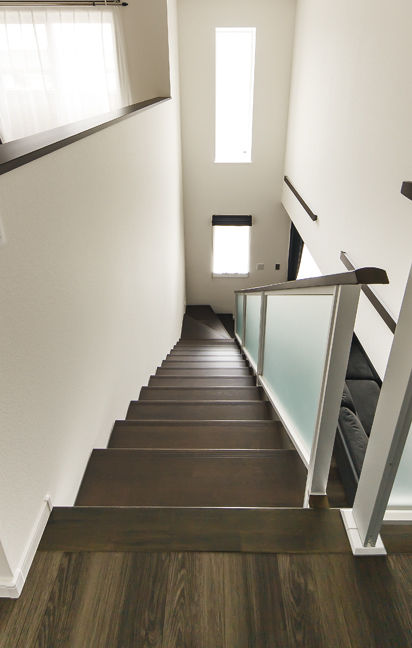 アイムの家　宮城 【本体1960万円・間取り有】技あり設計！緩やかに繋がるキッチン、リビング、小上がり和室の動線に注目しての建築実例画像4