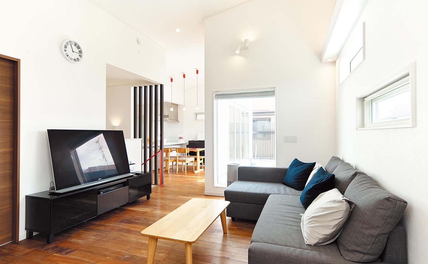 アイムの家　宮城 【2000～2500万円・間取り有】ほぼ理想通りの仕上がりに満足。居心地のよい2階リビングの家の建築実例画像4