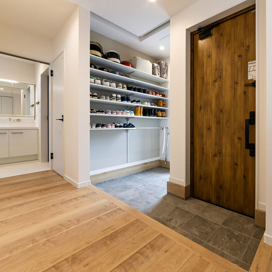 アイムの家　宮城 【2000～2500万円・間取り有】白と木目が調和する寛ぎの空間。日々の家事のしやすさにも配慮の建築実例画像10