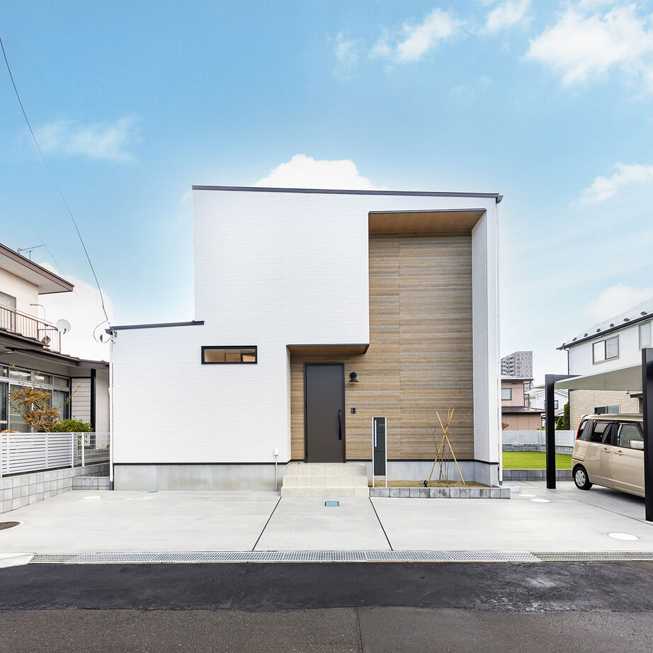 アイムの家　宮城 【2000～2500万円・間取り有】白が映える個性的なフォルム。水まわりの動線に配慮した居心地のよい家の建築実例画像