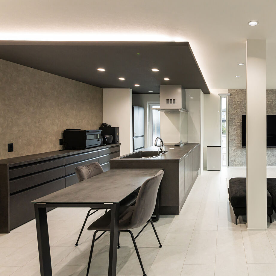 アイムの家　宮城 【2000～2500万円・間取り有】白が映える個性的なフォルム。水まわりの動線に配慮した居心地のよい家の建築実例画像5