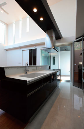 鬼丸ホーム 屋上リビング・露天風呂がある家　休日は青空カフェ＆バスタイムもの建築実例画像4