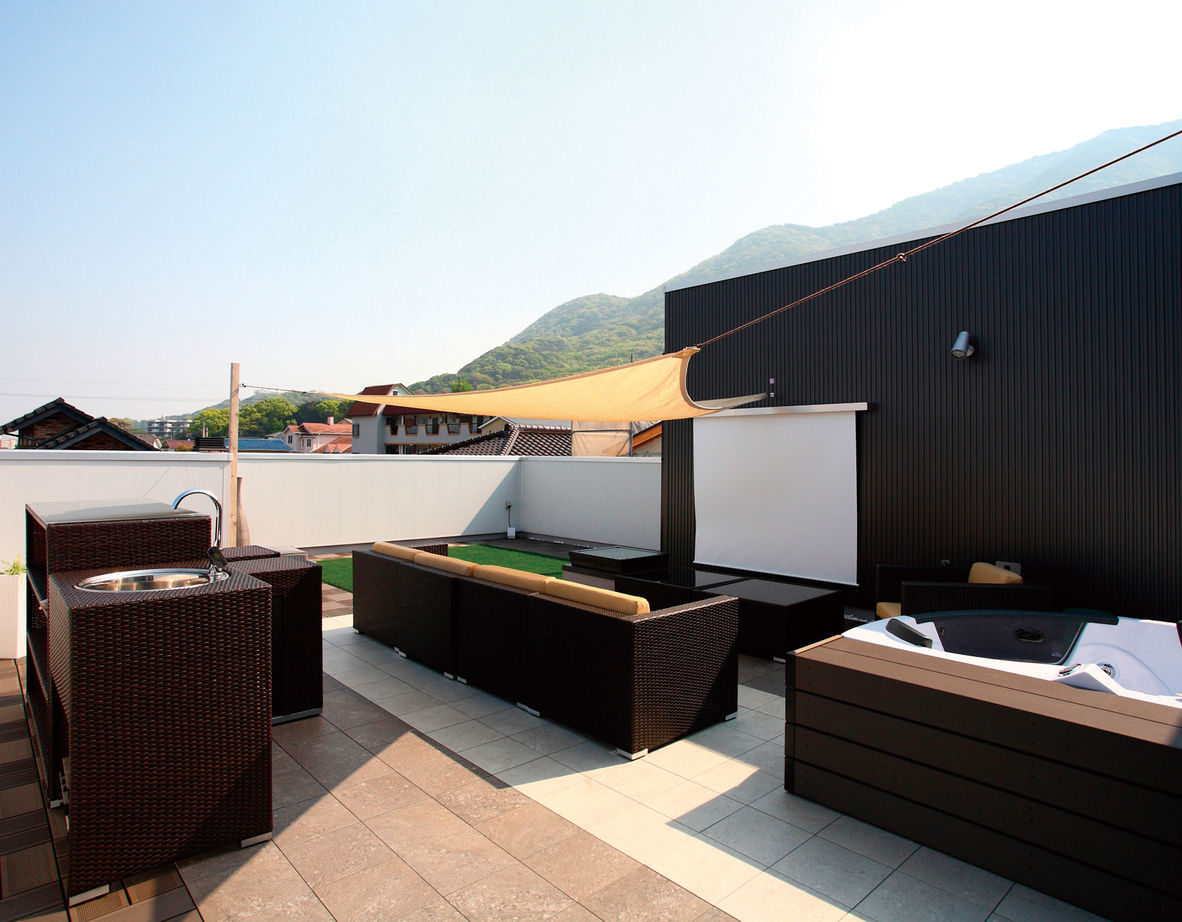 鬼丸ホーム 屋上リビング・露天風呂がある家　休日は青空カフェ＆バスタイムもの建築実例画像6