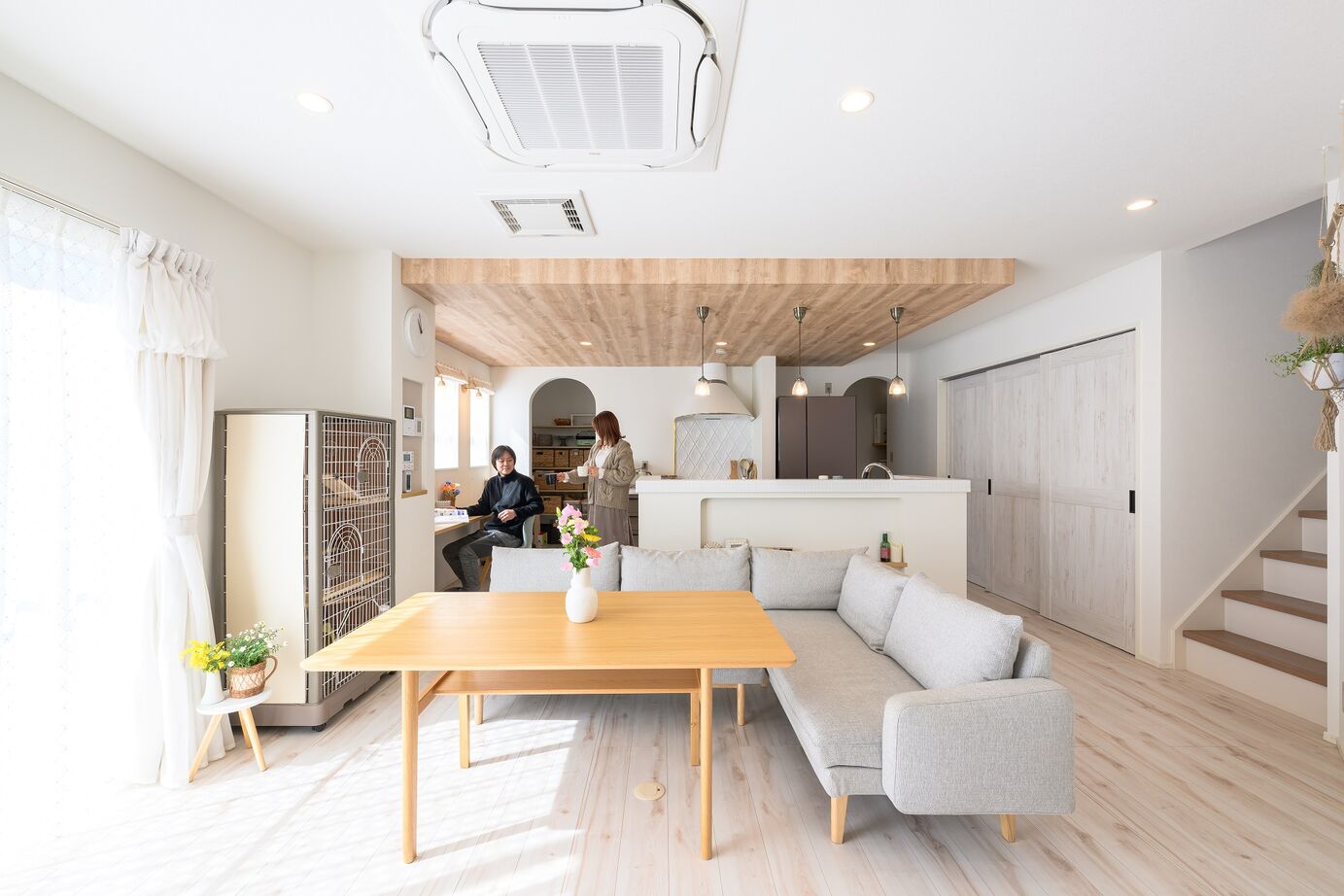 オールハウジング ゆっくり時が流れるプロヴァンススタイル　自分らしく、ゆったりとした空間にの建築実例画像2