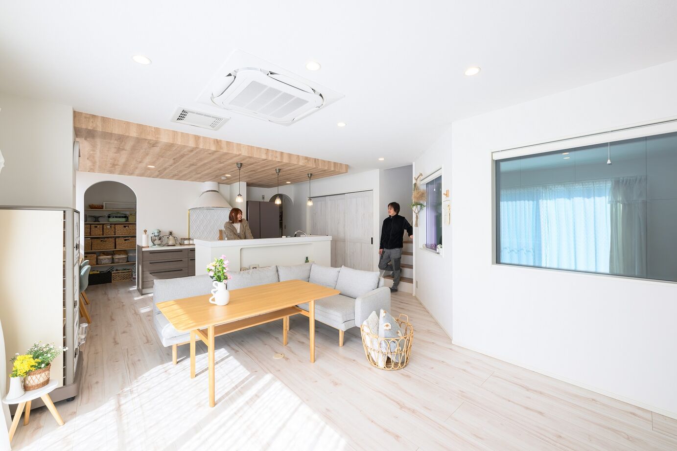 オールハウジング ゆっくり時が流れるプロヴァンススタイル　自分らしく、ゆったりとした空間にの建築実例画像3