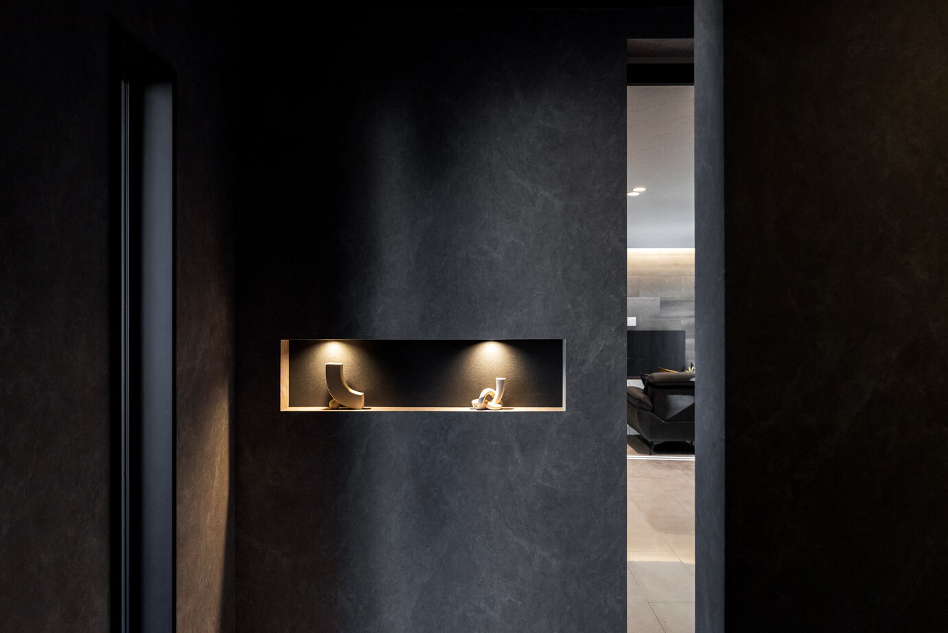 オールハウジング 直線が美しいラグジュアリー×モダン　ガレージハウス　日常に溶け込むプライベートホテル　の建築実例画像10