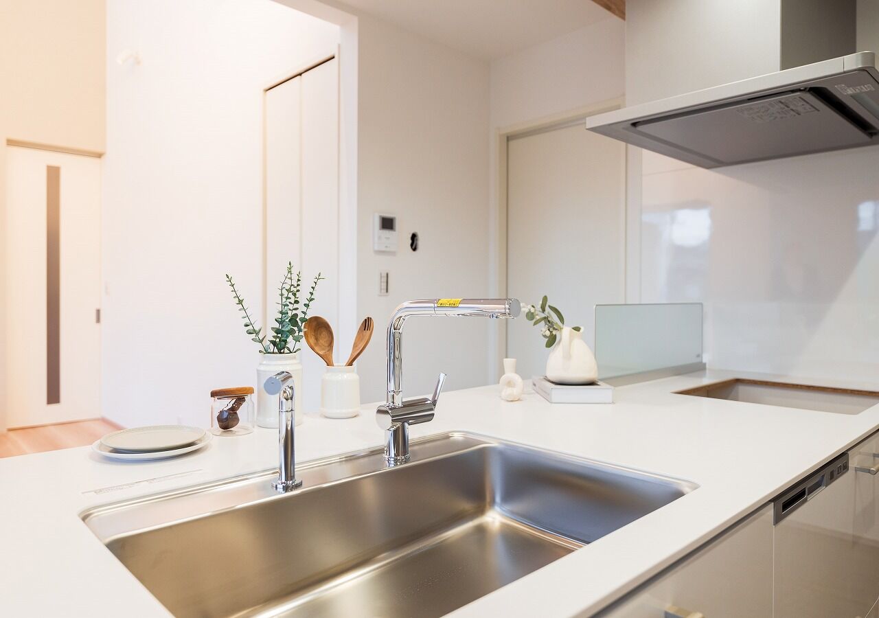 オールハウジング OPEN GARAGE ＆ DOUBLE HEIGHT HOUSE　白が美しいオープンガレージハウスの建築実例画像10