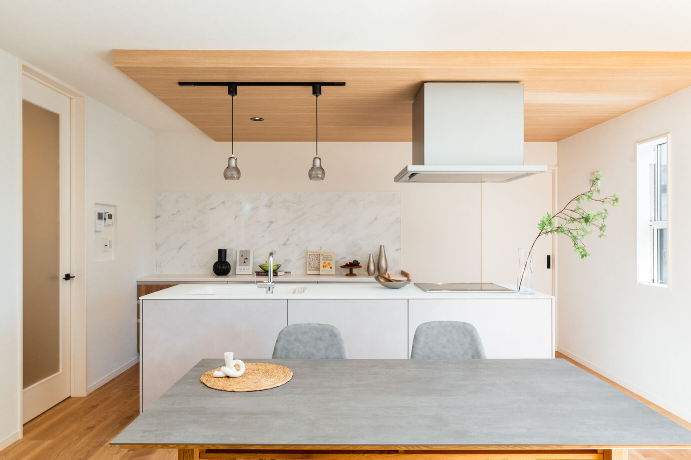 オールハウジング 明るく風を感じるガレージハウス 　永く、安心して住まえる平屋の建築実例画像2