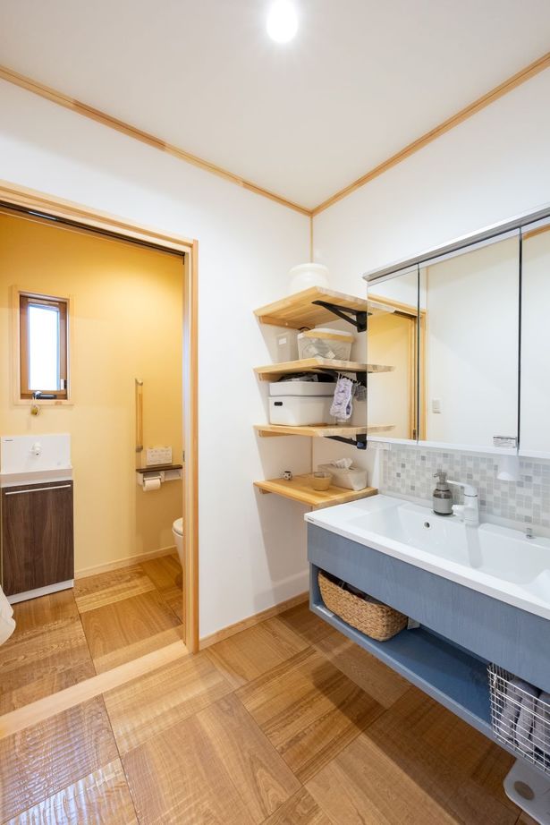 アサヒ開発 【滋賀県｜平屋風｜間取り図あり】無垢の木の床や塗り壁、木組みの天井の、木に癒される山小屋のような家の建築実例画像6