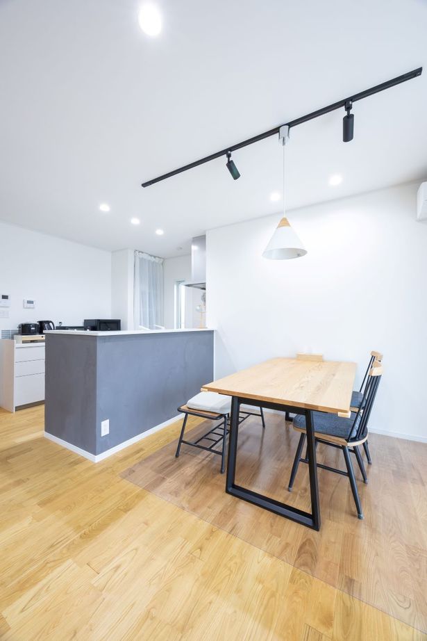 アサヒ開発 【草津市｜子育て｜間取り図あり】回遊動線でぐるぐるつながる、暮らしやすく、楽しい間取りの建築実例画像3