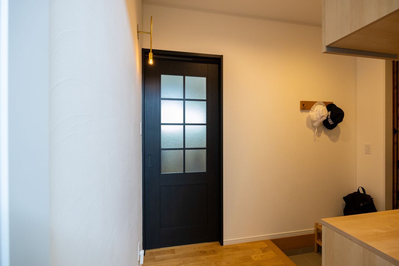 アサヒ開発 【草津市｜子育て｜間取り図あり】回遊動線でぐるぐるつながる、暮らしやすく、楽しい間取りの建築実例画像9