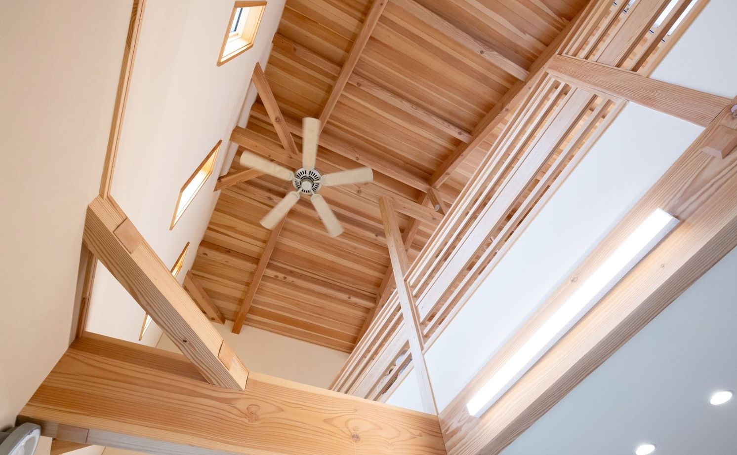 アサヒ開発 【滋賀県栗東市｜平屋風｜間取り図あり】自然素材たっぷり！のびのびと子育てができる、開放的な住まいの建築実例画像17