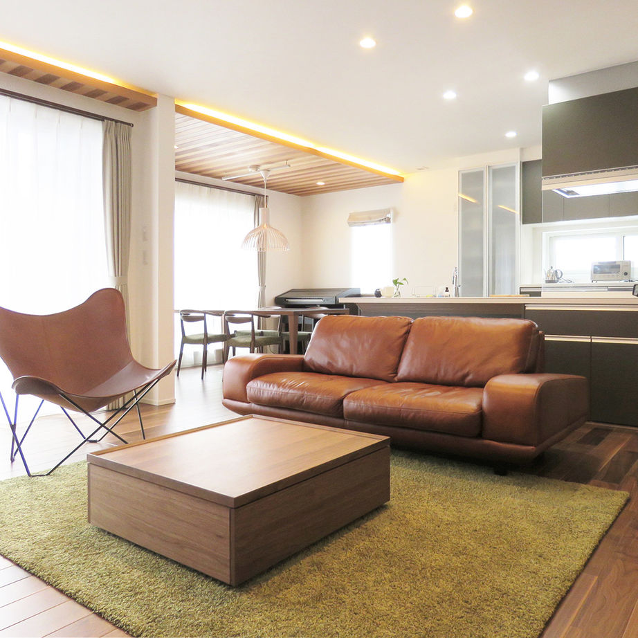 ササキハウス 【天童市/二世帯同居/間取図有/５K以上/6人家族】 「Stylish Modern」ビルトインガレージのある二世帯住宅の建築実例画像2