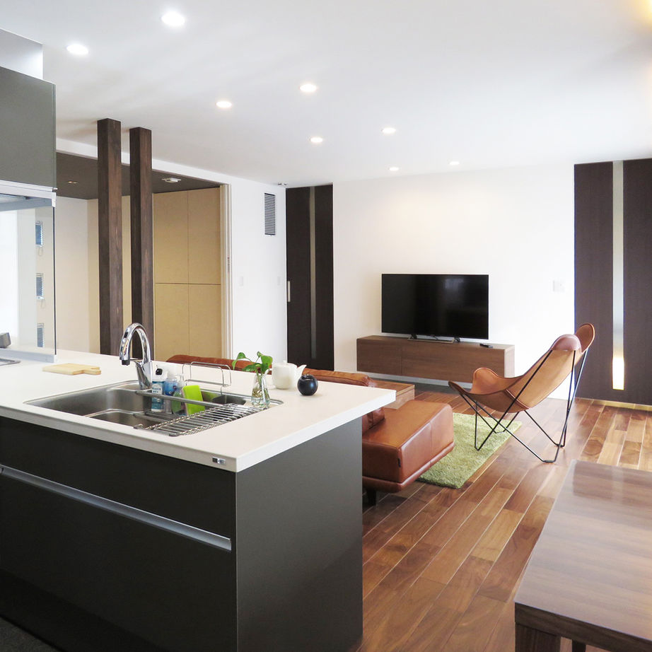 ササキハウス 【天童市/二世帯同居/間取図有/５K以上/6人家族】 「Stylish Modern」ビルトインガレージのある二世帯住宅の建築実例画像3