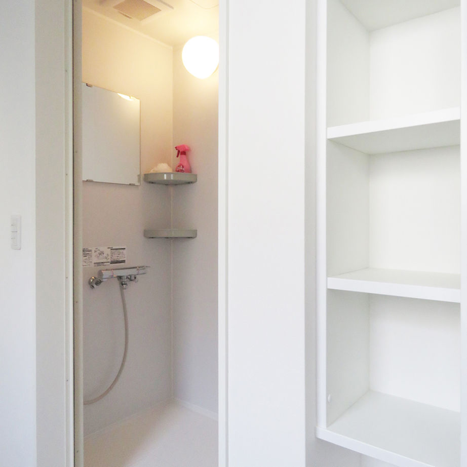 ササキハウス 【天童市/二世帯同居/間取図有/５K以上/6人家族】 「Stylish Modern」ビルトインガレージのある二世帯住宅の建築実例画像5